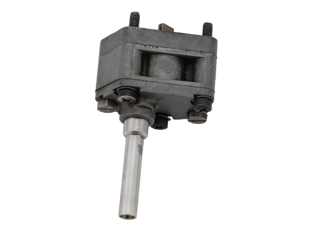 BSA C15 B40 Oil Pump 410133 Britcycle Parts Company