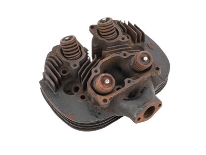 Bsa A10 Cast Iron Cylinder Head 67 1065 (2)