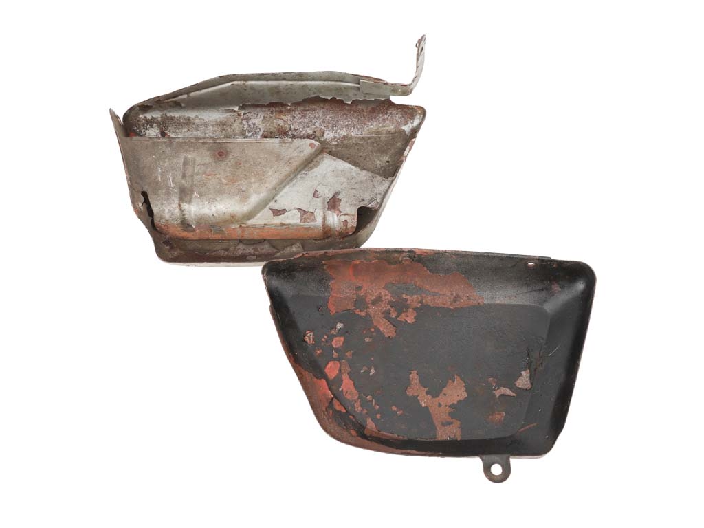 Norton Commando Interstate Side Covers (2)