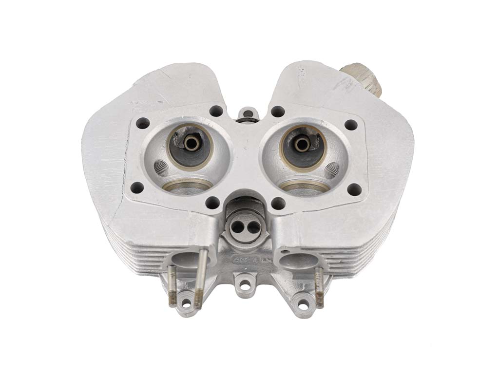 Triumph T100 Cylinder Head E3991 536754 (2)